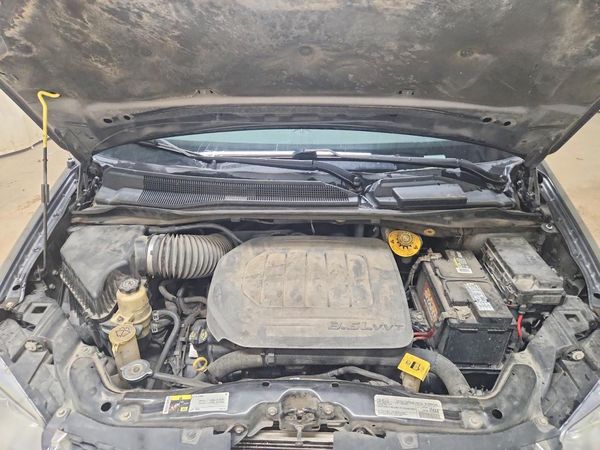 2019 DODGE GRAND CARAVAN SXT — Engine bay