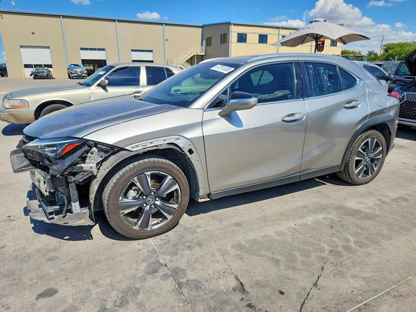 2019 LEXUS UX