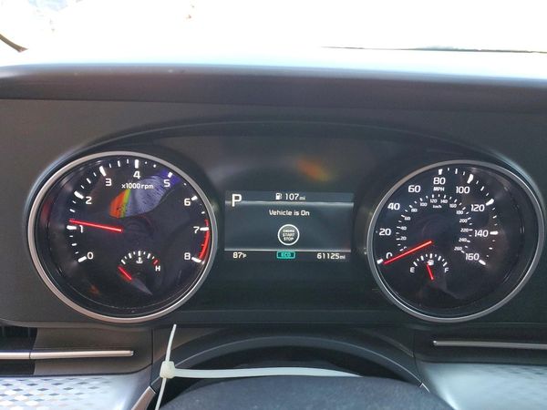 2023 KIA CARNIVAL