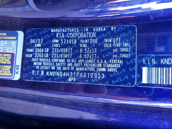 2023 KIA CARNIVAL