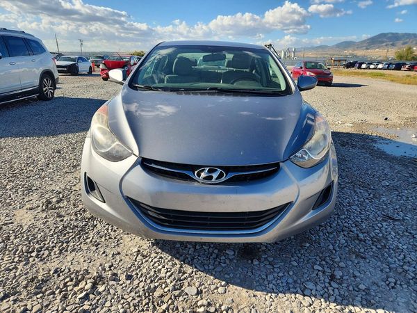 2013 HYUNDAI ELANTRA