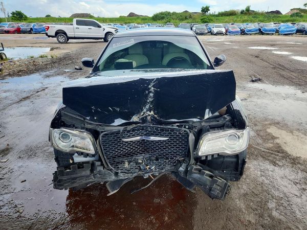 2020 CHRYSLER 300