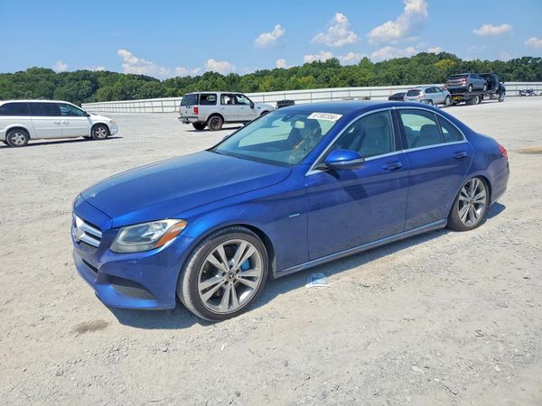 2017 MERCEDES-BENZ C-CLASS 350e — Front 3/4