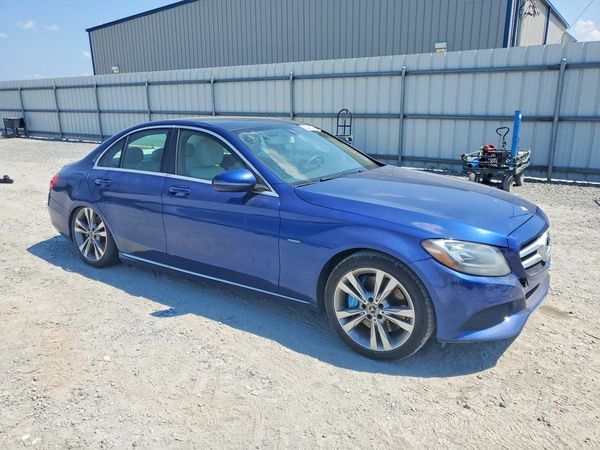 2017 MERCEDES-BENZ C-CLASS 350e — Passenger 3/4