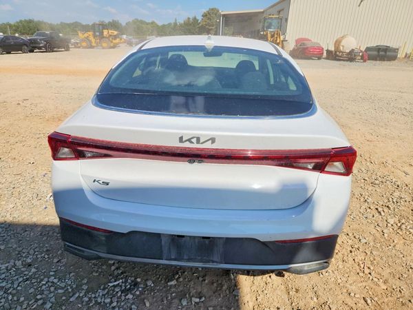 2022 KIA K5