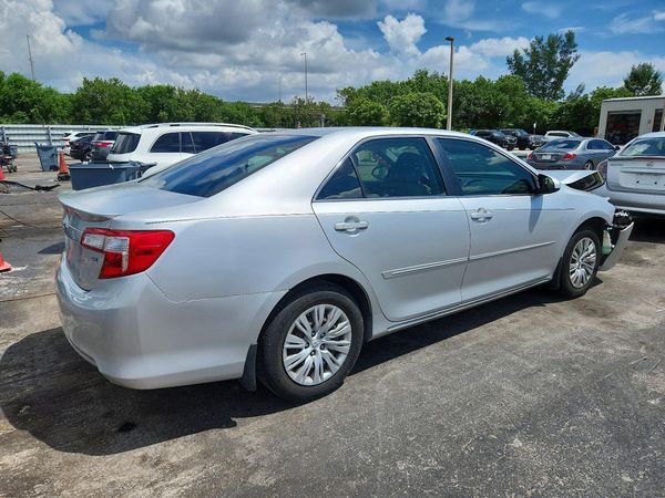 2012 TOYOTA CAMRY