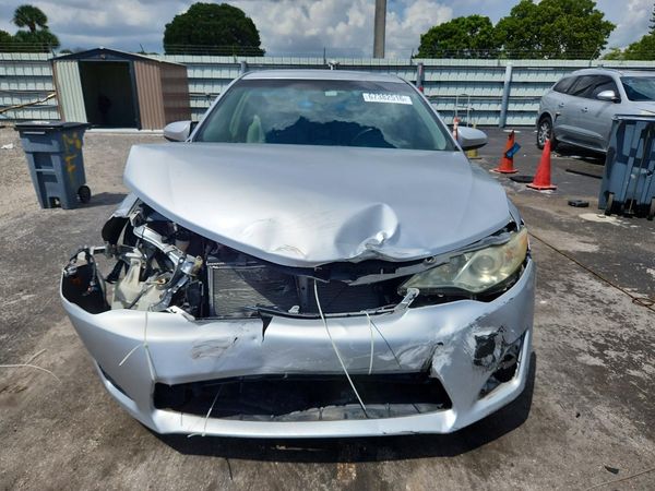 2012 TOYOTA CAMRY