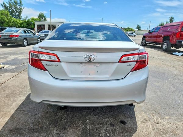 2012 TOYOTA CAMRY