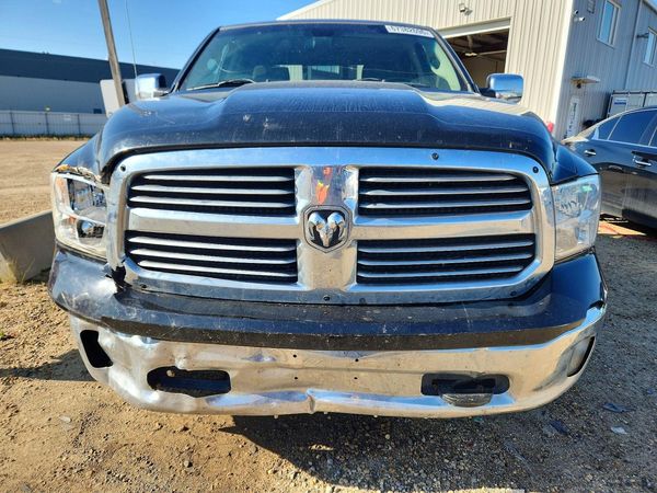 2014 RAM 1500 SLT