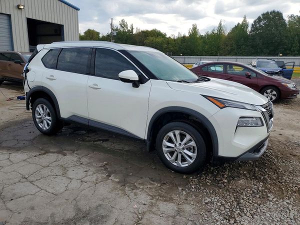 2021 NISSAN ROGUE SV — Passenger 3/4