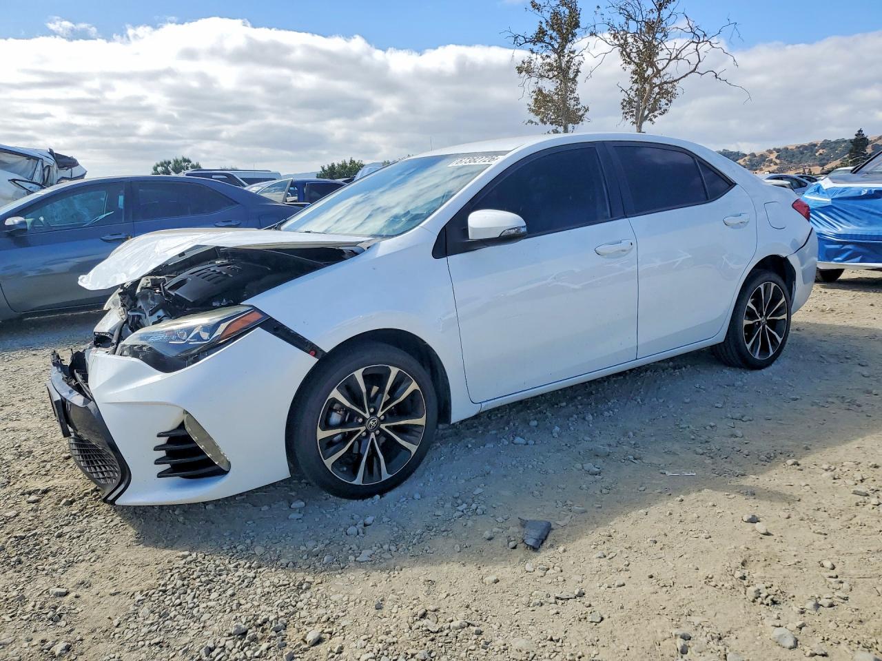 2018 TOYOTA COROLLA L/LE/SE/XLE/XSE — Front 3/4