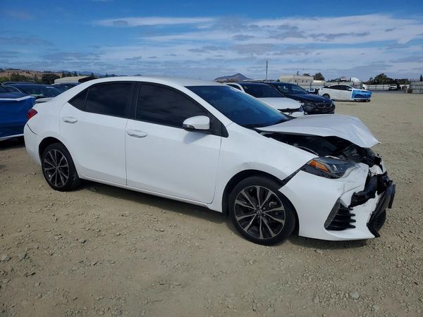 2018 TOYOTA COROLLA L/LE/SE/XLE/XSE — Passenger 3/4