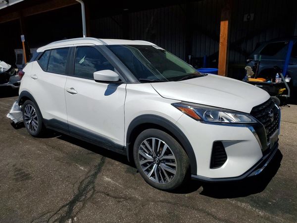 2022 NISSAN KICKS SV