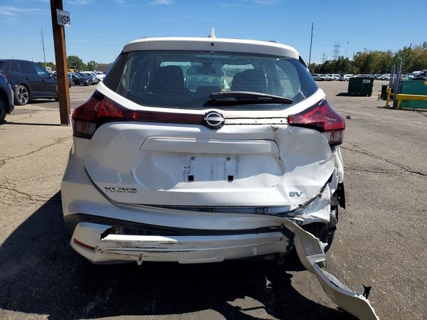 2022 NISSAN KICKS SV