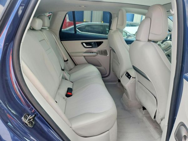 2024 MERCEDES-BENZ EQE SUV