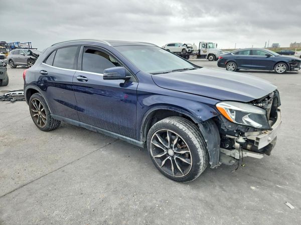 2017 MERCEDES-BENZ GLA