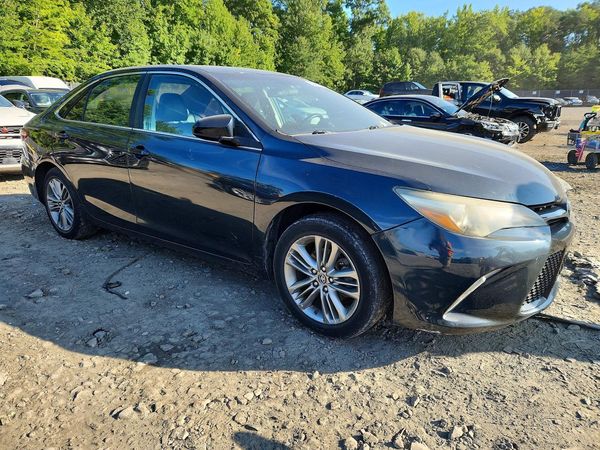2015 TOYOTA CAMRY