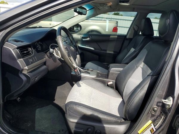 2014 TOYOTA CAMRY