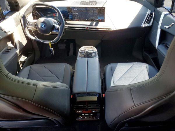 2024 BMW IX