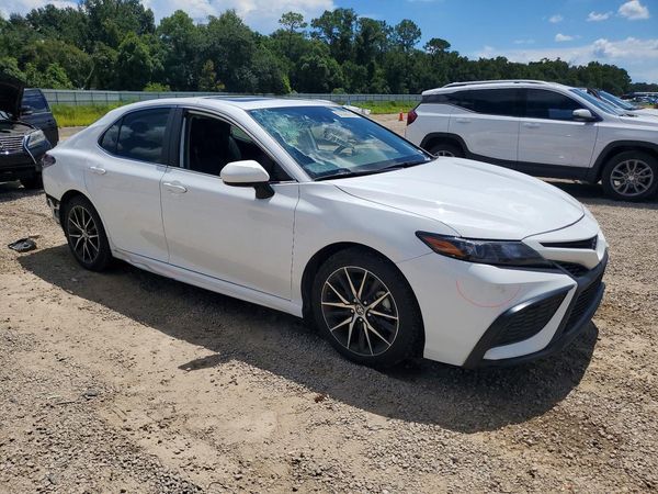 2024 TOYOTA CAMRY