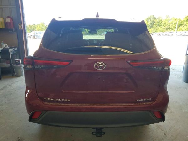 2020 TOYOTA HIGHLANDER XLE Nav — DIRR