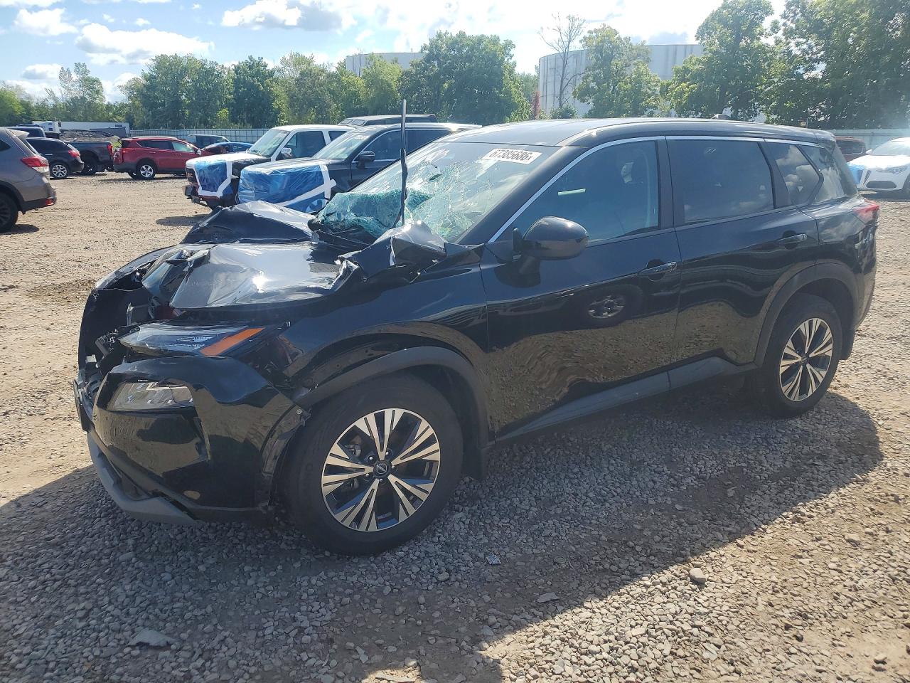 2023 NISSAN ROGUE SV — Front 3/4