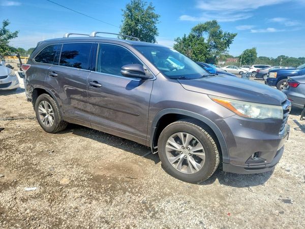 2015 TOYOTA HIGHLANDER