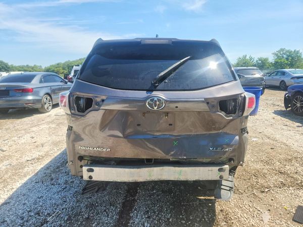 2015 TOYOTA HIGHLANDER