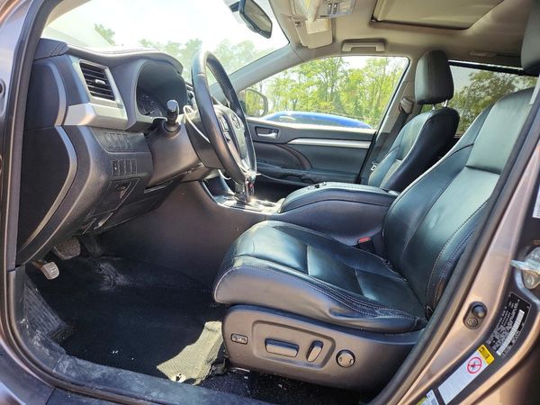 2015 TOYOTA HIGHLANDER