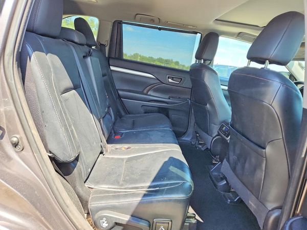 2015 TOYOTA HIGHLANDER
