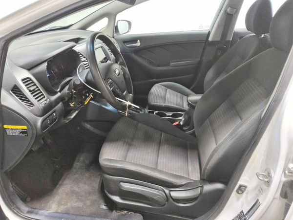 2018 KIA FORTE LX Pop,S,EX — DENT