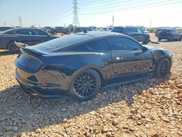 2020 FORD MUSTANG