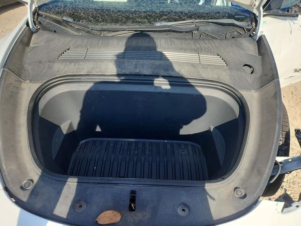 2022 TESLA MODEL Y — Engine bay