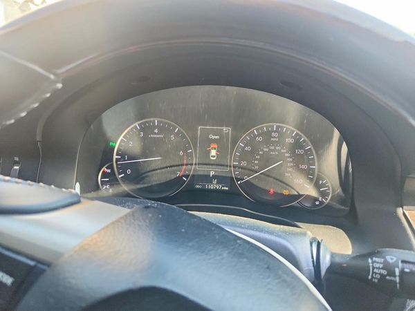 2018 LEXUS ES