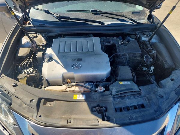 2018 LEXUS ES