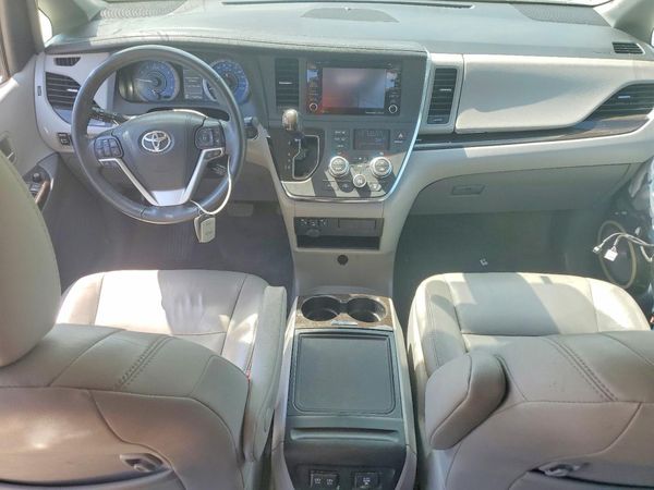2018 TOYOTA SIENNA — CKPT