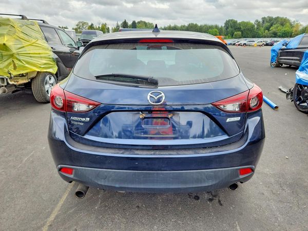 2016 MAZDA 3 SE