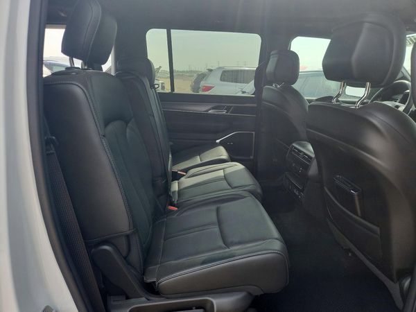 2026 JEEP GRAND WAGO Base