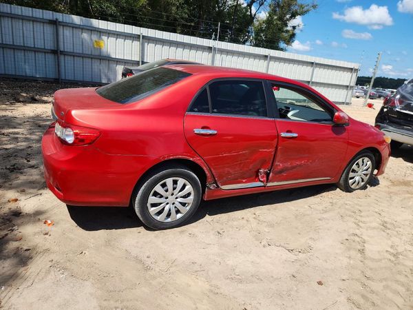 2013 TOYOTA COROLLA
