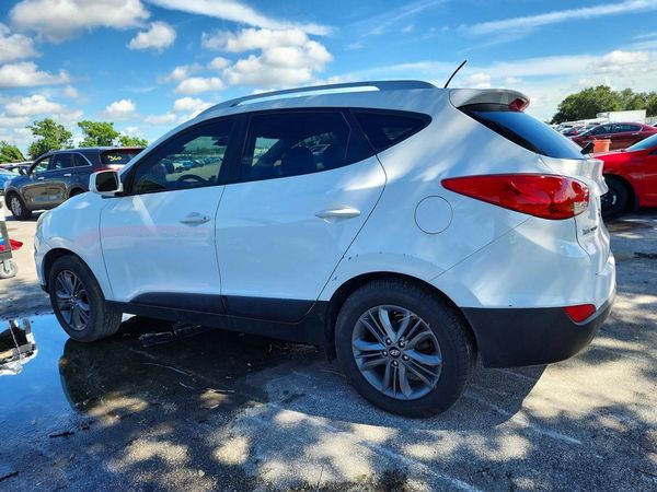 2015 HYUNDAI TUCSON
