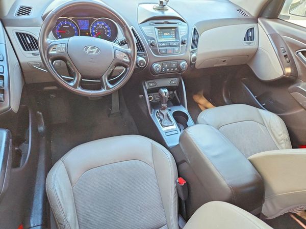 2015 HYUNDAI TUCSON