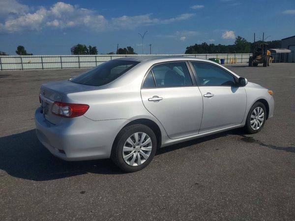 2012 TOYOTA COROLLA