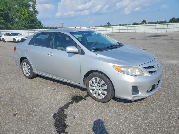 2012 TOYOTA COROLLA