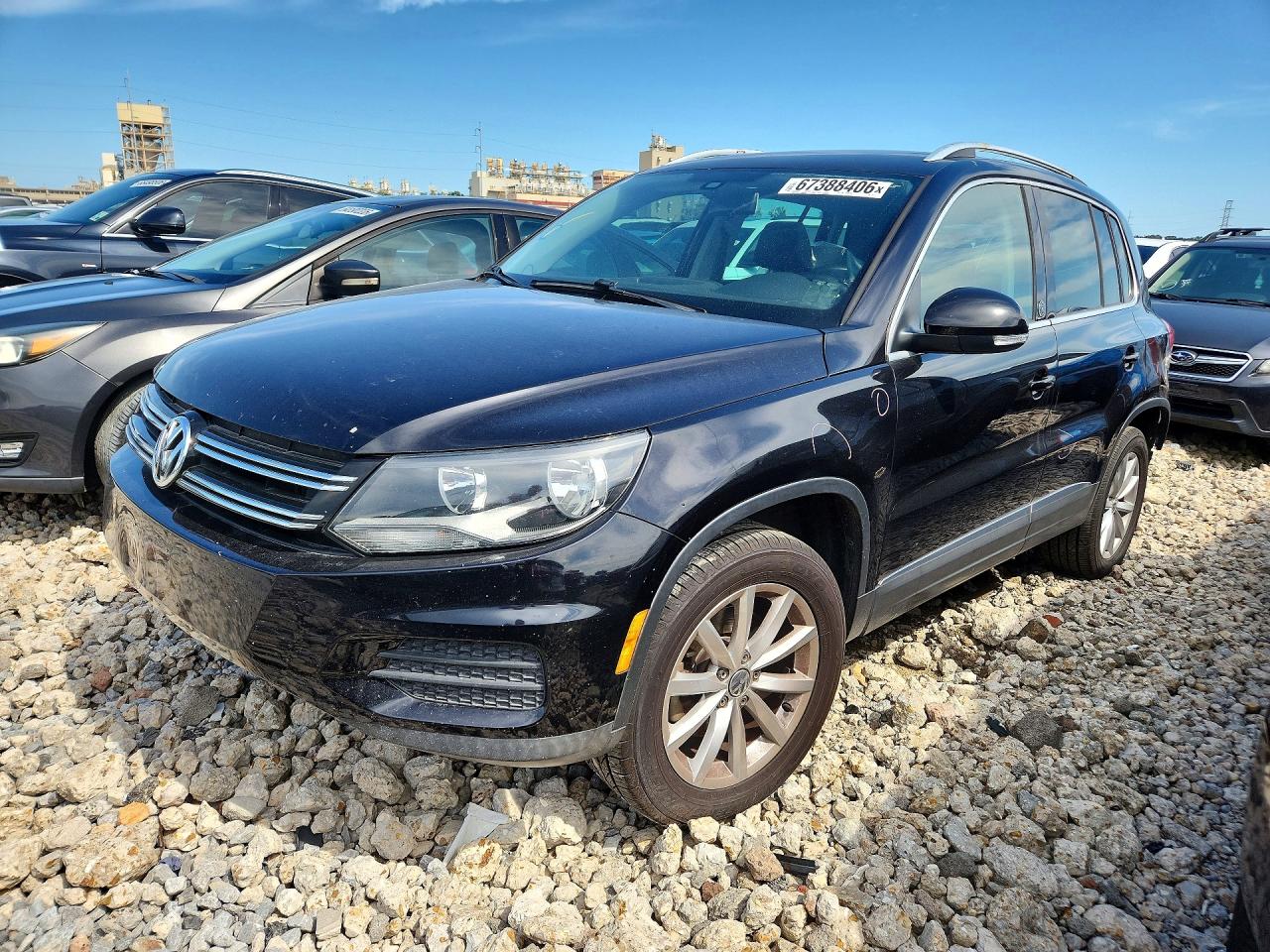 2017 VOLKSWAGEN TIGUAN Wolfsburg