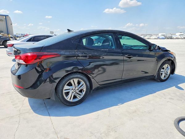 2015 HYUNDAI ELANTRA GLS(Middle)