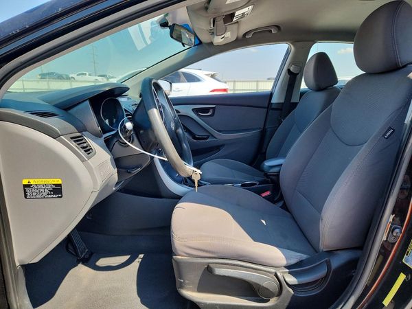 2015 HYUNDAI ELANTRA GLS(Middle)