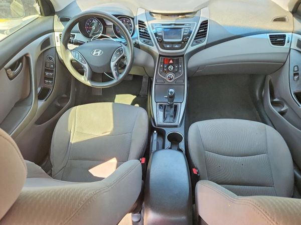 2015 HYUNDAI ELANTRA GLS(Middle)