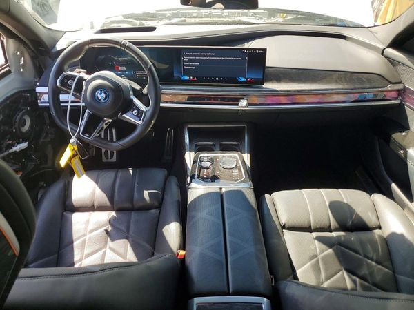 2024 BMW I7