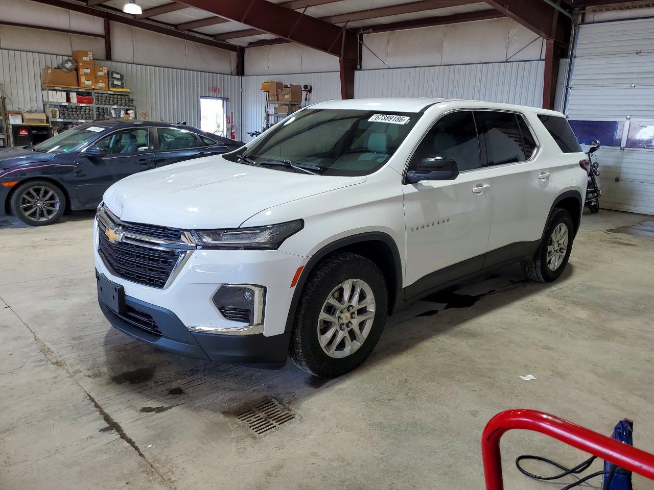 2022 CHEVROLET TRAVERSE LS