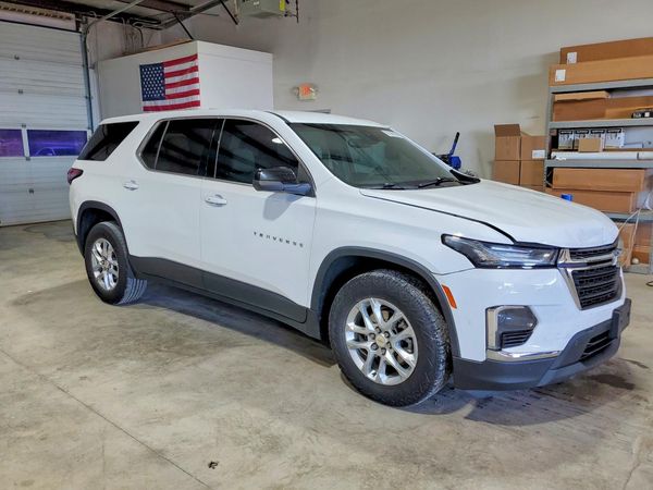 2022 CHEVROLET TRAVERSE LS